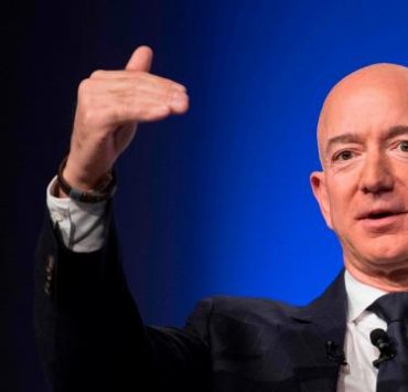 Джефф Безос снова возглавил рейтинг богатейших людей мира по версии Forbes