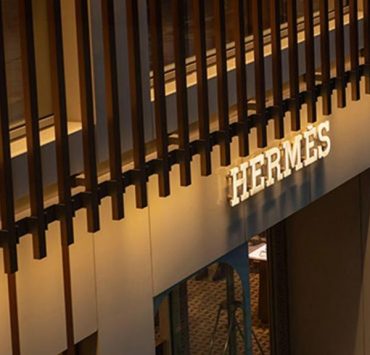 Бутик Hermès в Китае заработал $2,7 миллиона в день открытия после карантина