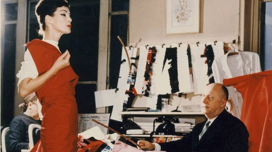 Дом Dior представил фильм о работе Кристиана Диора над кутюрной коллекцией