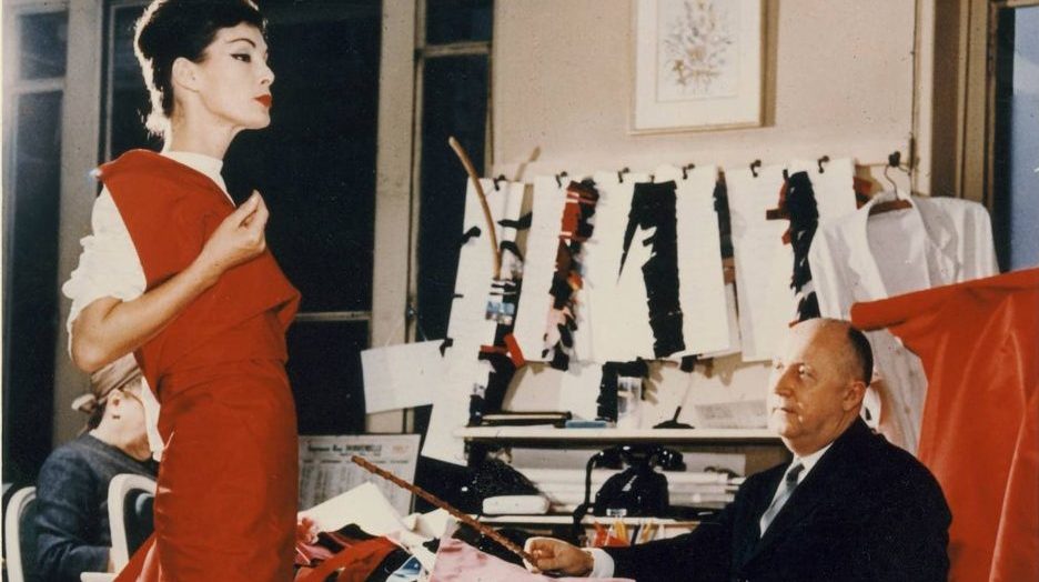 Дім Dior випустив фільм про роботу Крістіана Діора над кутюрною колекцією