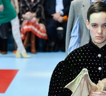 Первый пошел: Gucci отказываются от сезонных коллекций