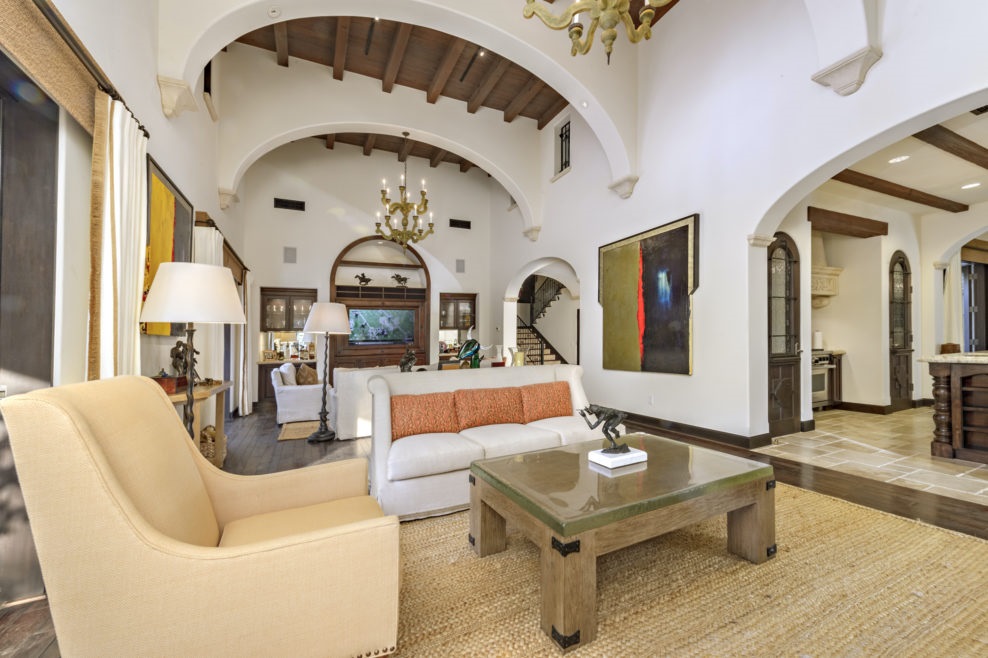 Сильвестер Сталлоне выставил на продажу свой роскошный особняк в Калифорнии