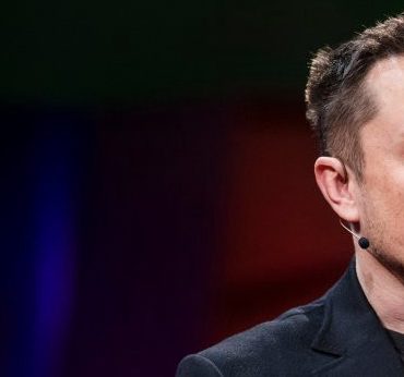 Прямым текстом: Лилли Вачовски обругала Илона Маска за цитату из «Матрицы»