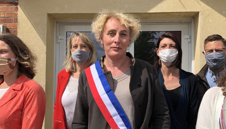 Пост мэра во Франции впервые заняла женщина-трансгендер