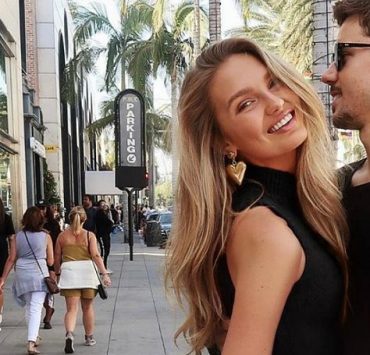 Модель Victoria’s Secret Роми Стрейд и ее парень впервые станут родителями
