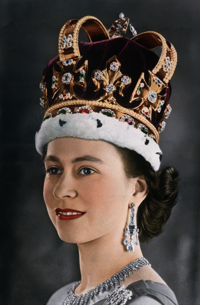 67 лет на престоле: вспоминаем интересные факты о коронации Елизаветы ІІ