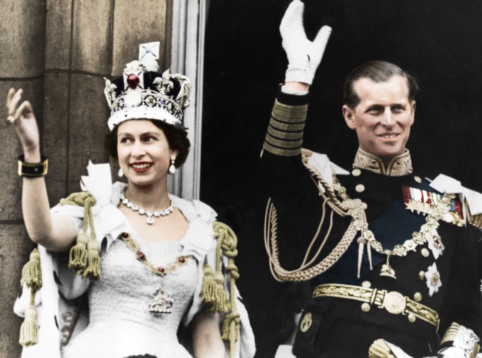 67 років на престолі: згадуємо найцікавіші факти про коронацію Єлизаети ІІ