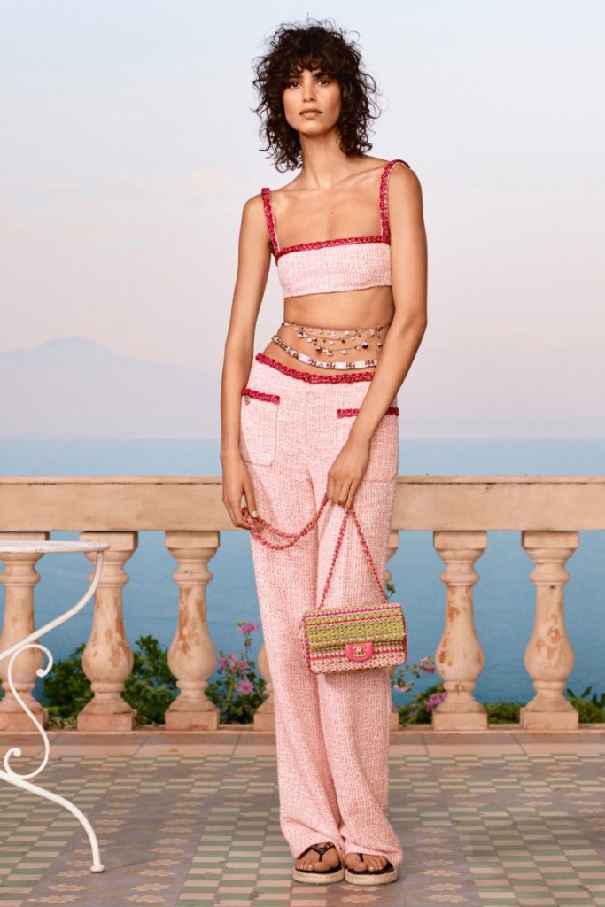 Мечты о Капри: круизная коллекция Chanel 2021
