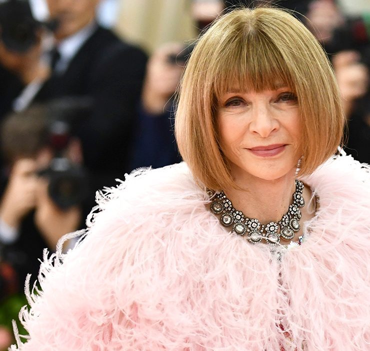 «Мы исправимся»: Анна Винтур извинилась перед темнокожими сотрудниками Vogue