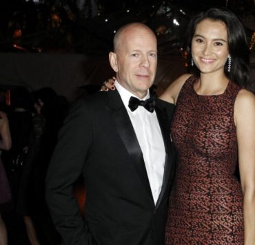 Семейная идиллия: жена Брюса Уиллиса отпраздновала день рождения в компании Деми Мур