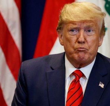 Суд тимчасово заборонив племінниці Дональда Трампа видавати її мемуари