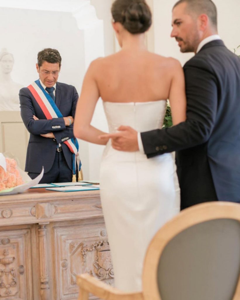 Платье от кутюр и желтые бриллианты: свадебная церемония Анны Андрес в Каннах