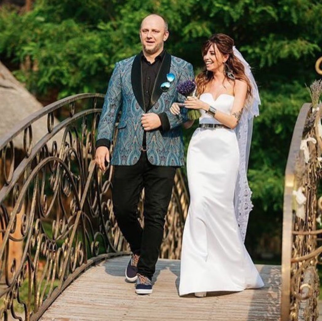 «Заслуга любові!» – Володимир Дантес і Надя Дорофєєва відзначають дерев&#8217;яне весілля