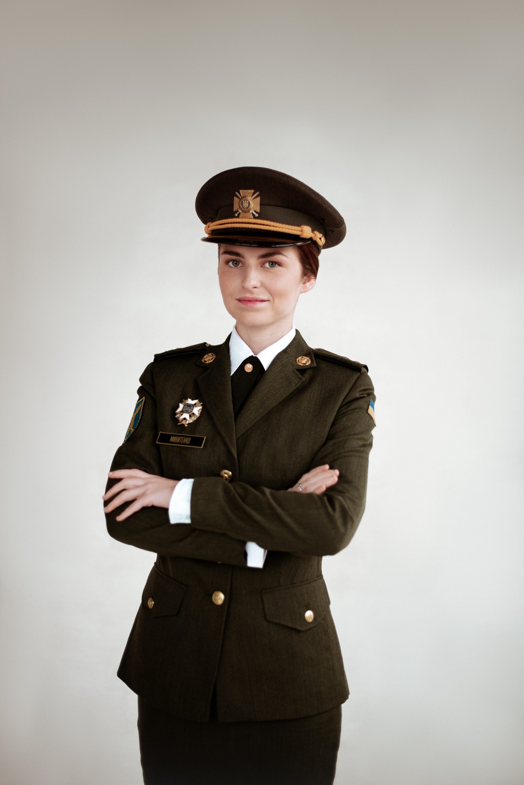 Ніжні та мужні водночас: 12 захисниць України в соціальному проєкті «Жінка-Воїн в першу чергу Жінка»