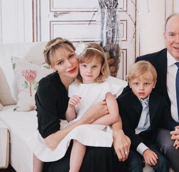 В домашней обстановке: князь Альбер и княгиня Шарлен отметили 6-летие детей