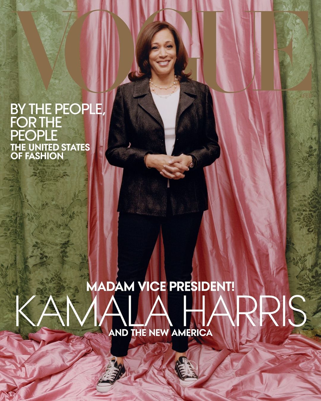 В кедах и с улыбкой: Камала Харрис украсила обложку Vogue