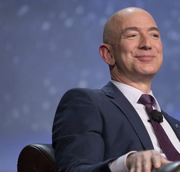 Джефф Безос йде з поста генерального директора Amazon