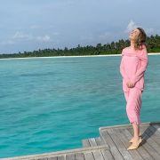 Work and travel: Діма Монатік з дружиною та артистки Lida Lee і Ніно Басілая вирушили на тропічні острови