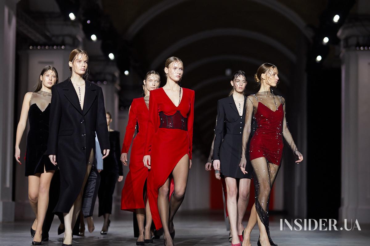 UFW No Season 2021: эстетика кабаре в шоу Arutiunova FW’21/22