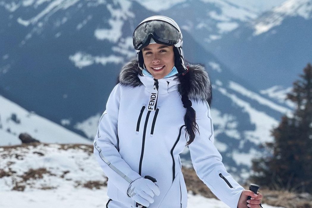 Отель из снега и горные пейзажи: Иванна Онуфрийчук отдыхает с мужем в Швейцарии