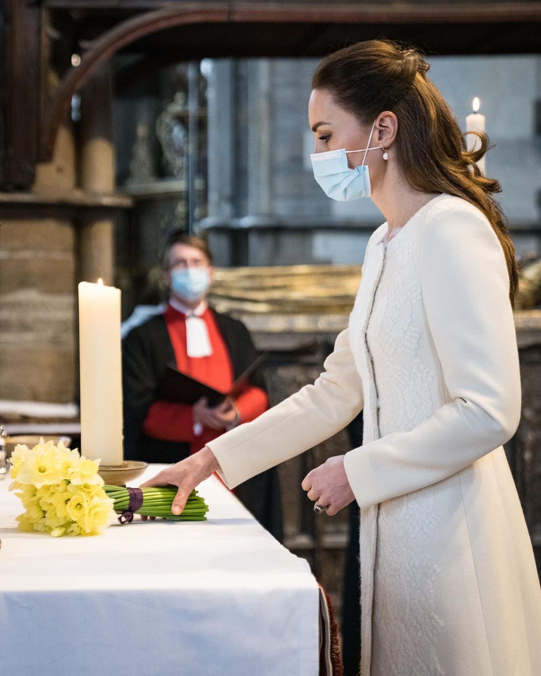 В кружевном платье-пальто: новое появление Кейт Миддлтон в Вестминстерском аббатстве