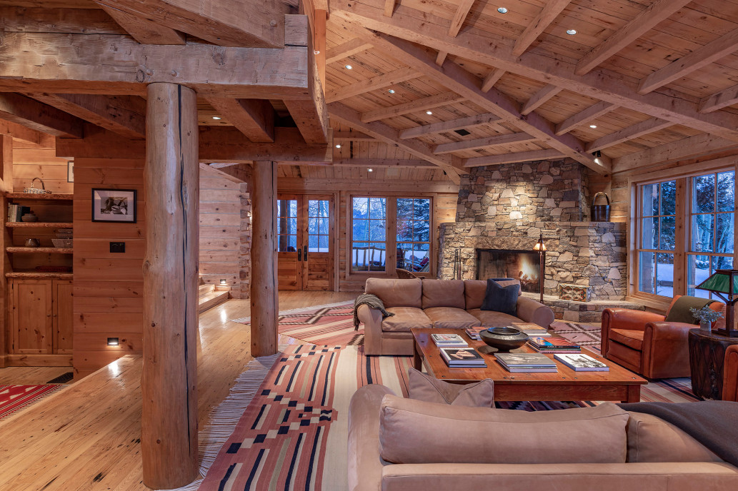 Том Круз продаёт свой особняк в горах за $39,5 млн: рассматриваем интерьер