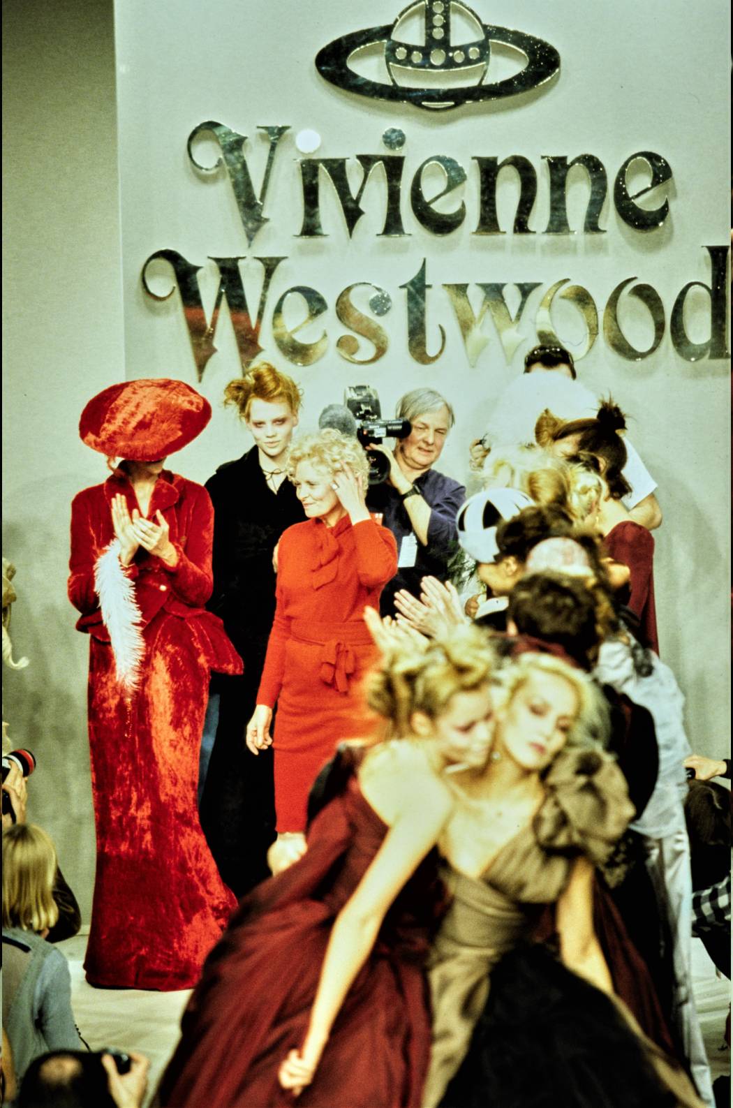 Легендарні покази Вів&#8217;єн Вествуд оцифрували на честь її 80-річчя
