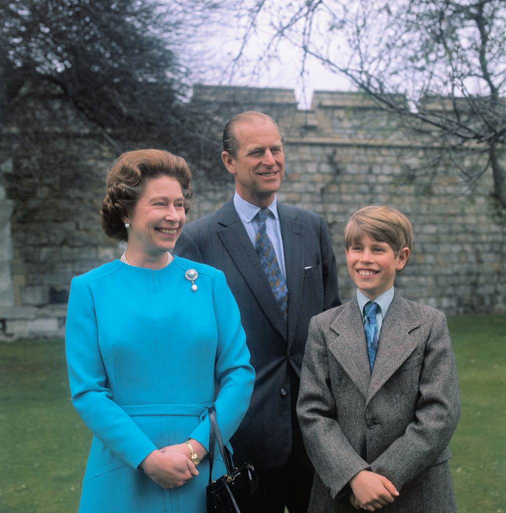 15 памятных фото королевы Елизаветы II и принца Филиппа