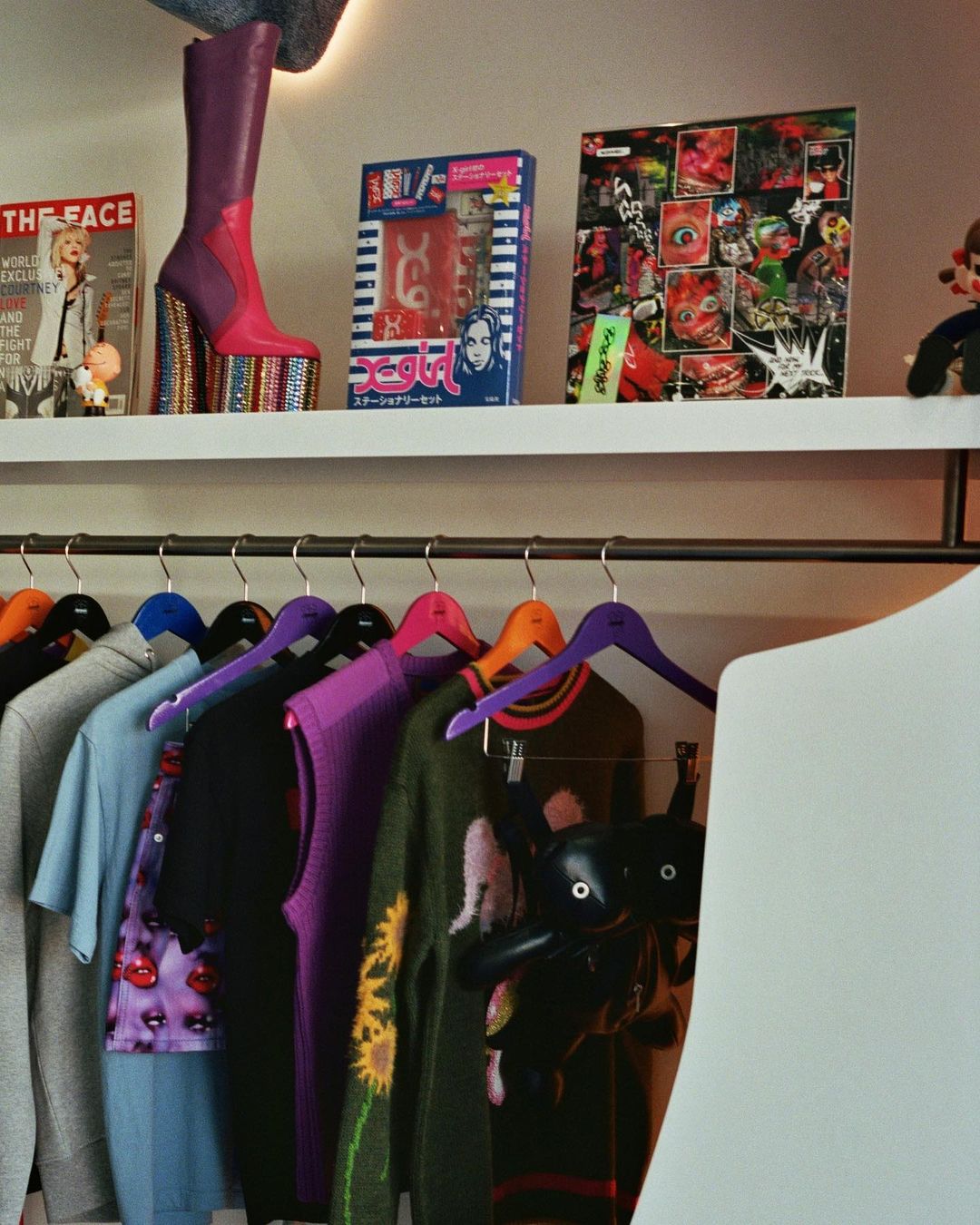 Дух 90-х и аниме: рассматриваем интерьер нового магазина Marc Jacobs в Лос-Анджелесе