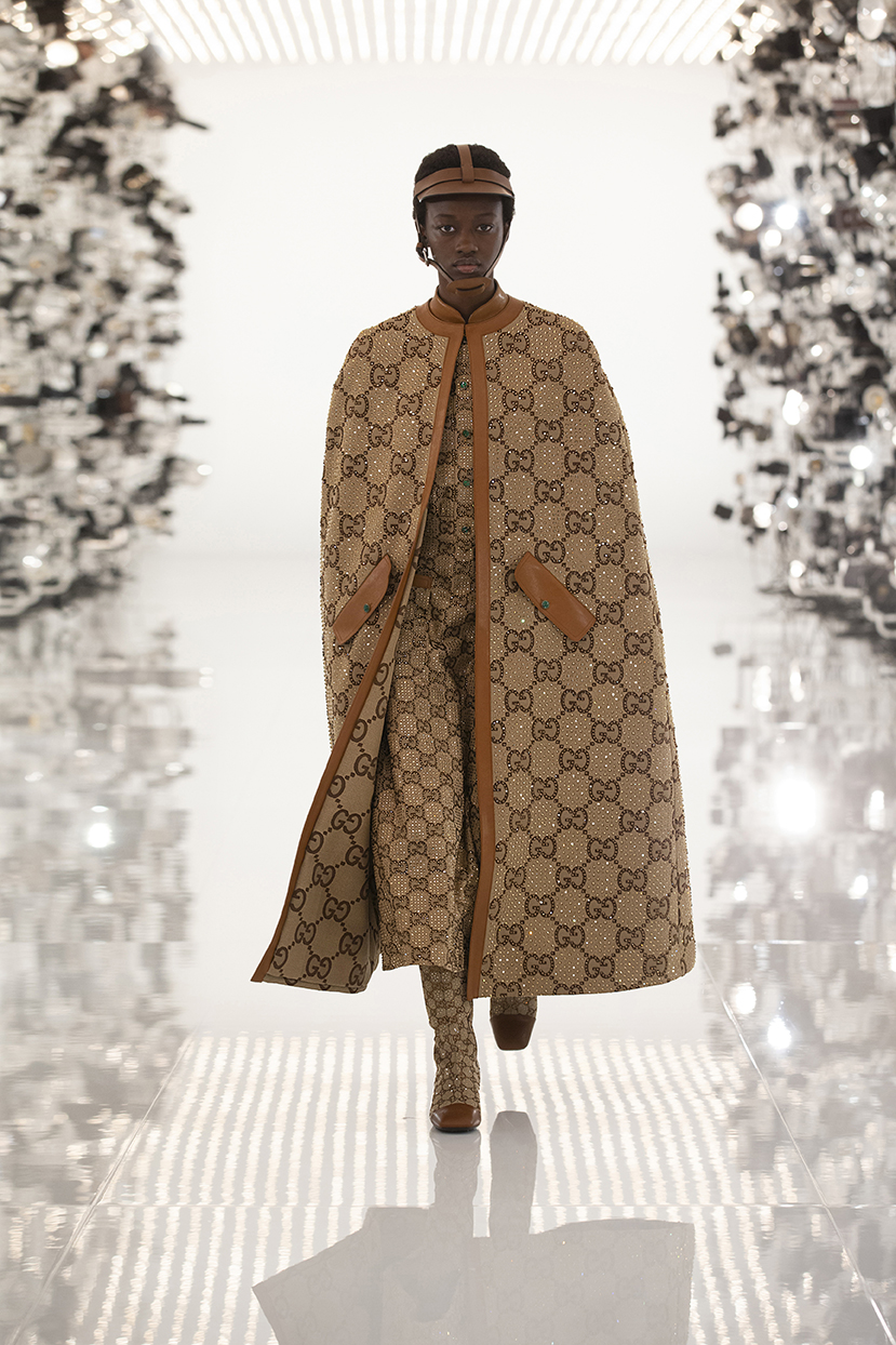 Gucci отметили 100-летие бренда масштабным шоу в коллаборации с Balenciaga