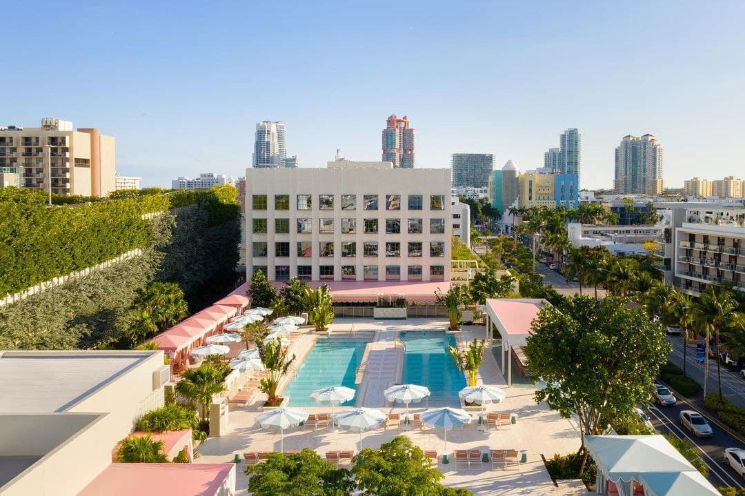 Рай для інстаграмщиків: Фаррелл Вільямс відкрив стильний готель у Маямі