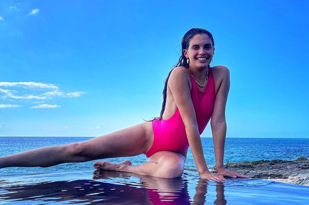 Summer vibe: как Сара Сампайо наслаждается островной жизнью