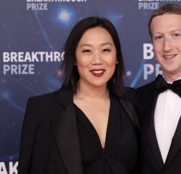 Юбилейный поход: Марк Цукерберг и Присцилла Чан отметили годовщину свадьбы