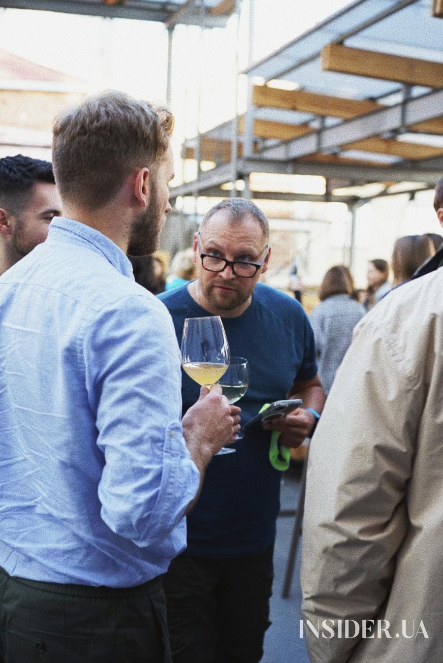 У Kooperativ відкрилася виставка Наташі Шульте за участю Сергія Жадана