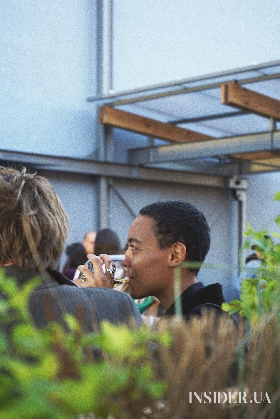 У Kooperativ відкрилася виставка Наташі Шульте за участю Сергія Жадана