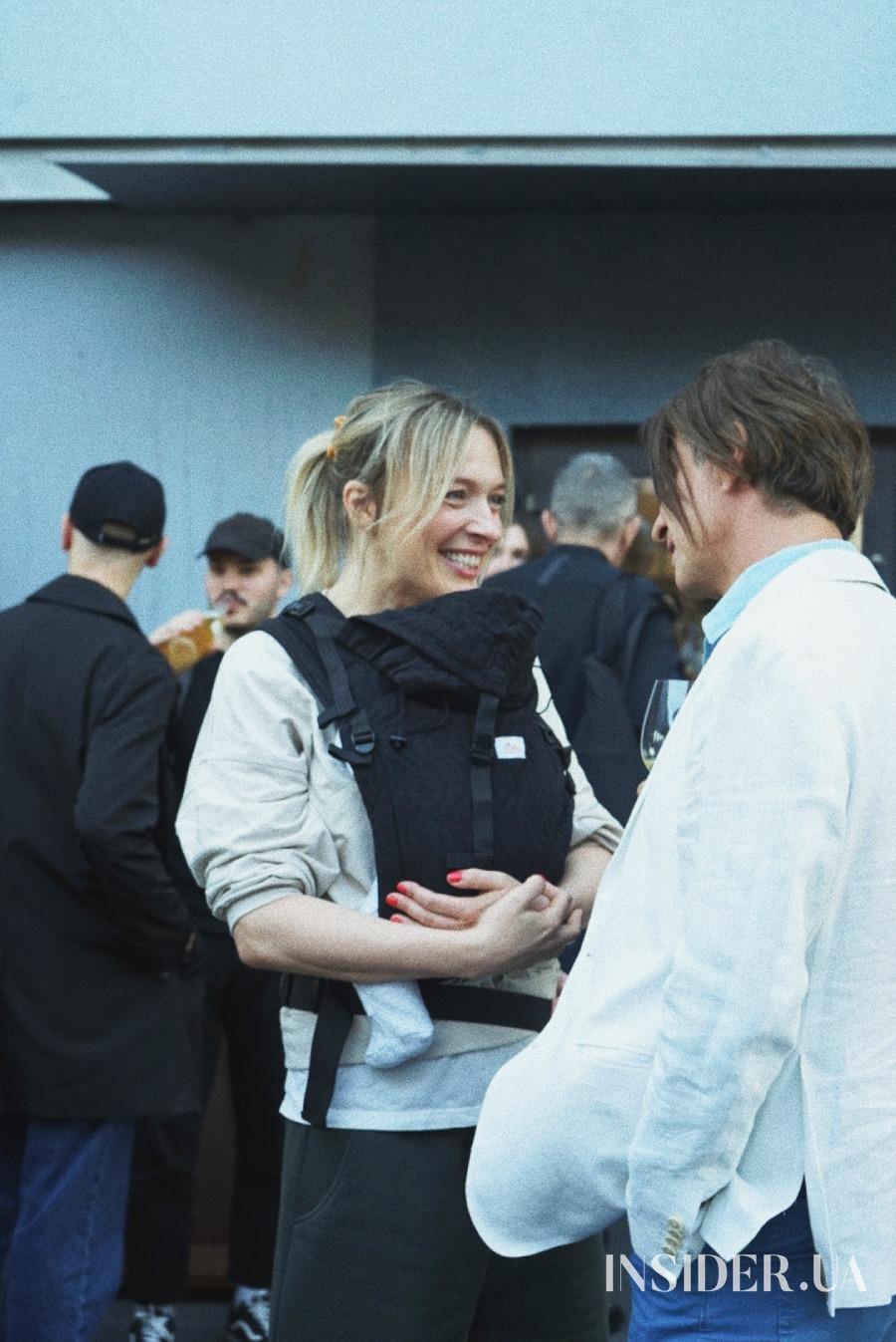 У Kooperativ відкрилася виставка Наташі Шульте за участю Сергія Жадана