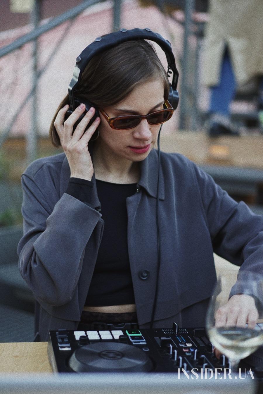 У Kooperativ відкрилася виставка Наташі Шульте за участю Сергія Жадана