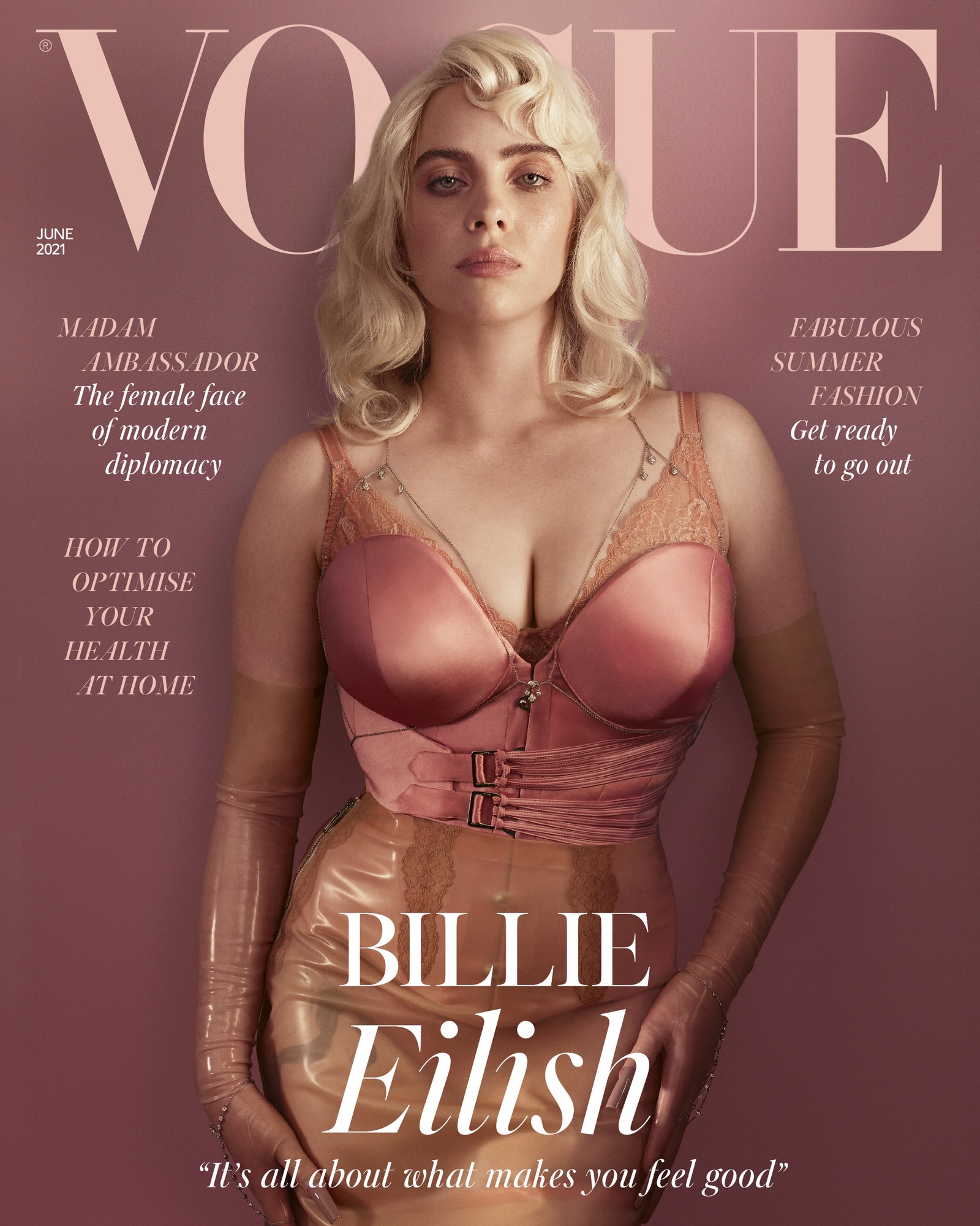 В Gucci и Burberry: провокационная съёмка Билли Айлиш для Vogue