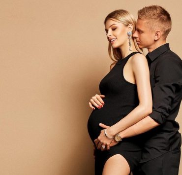 Футболист Александр Зинченко и Влада Седан впервые станут родителями