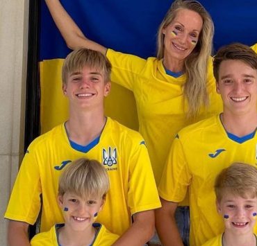Семейный кадр: жена Андрея Шевченко поздравила Украину с первой победой на Евро-2020