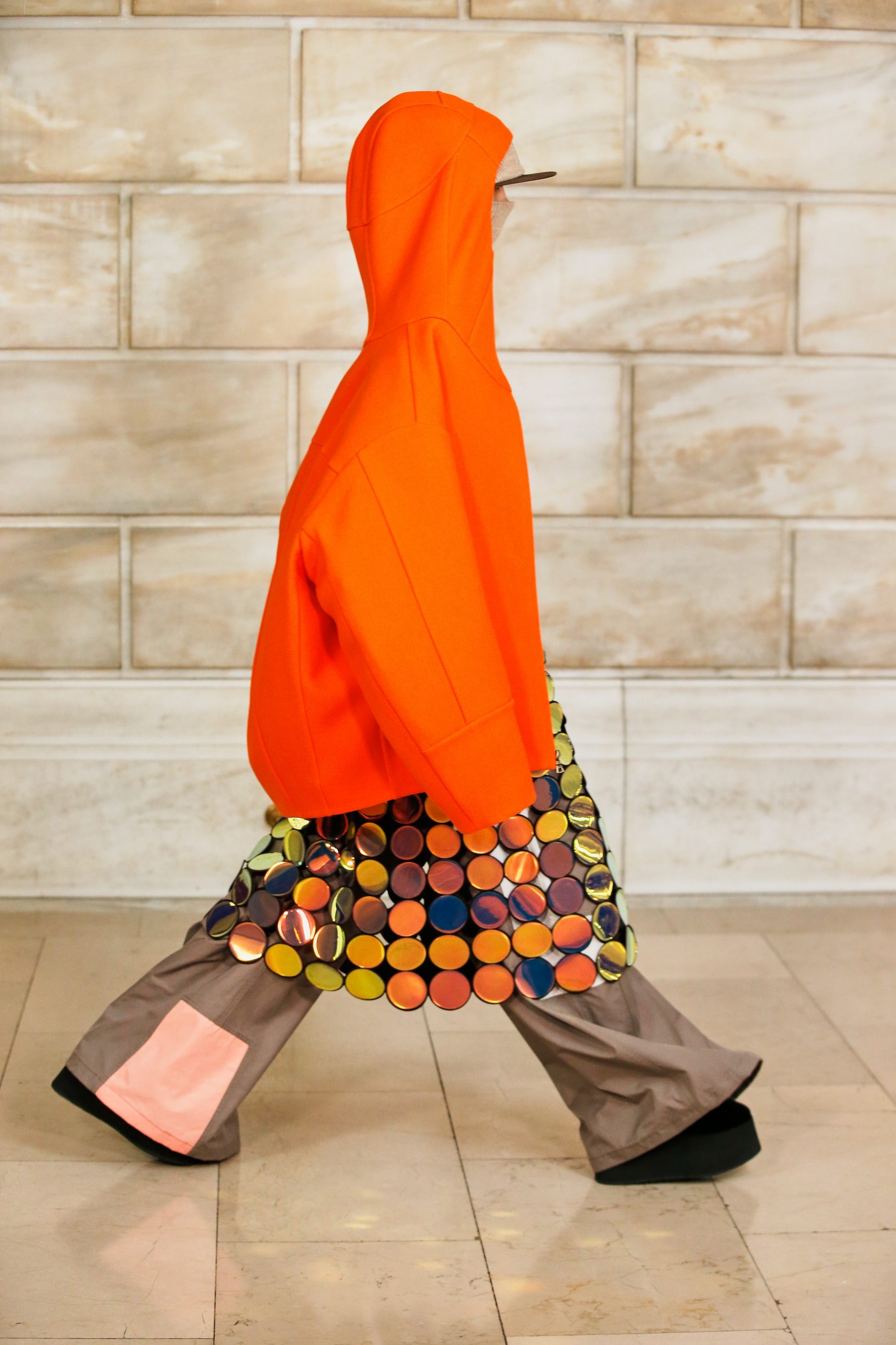 Взуття на платформі, oversize і багато кольору в новій колекції Marc Jacobs FW&#8217;22