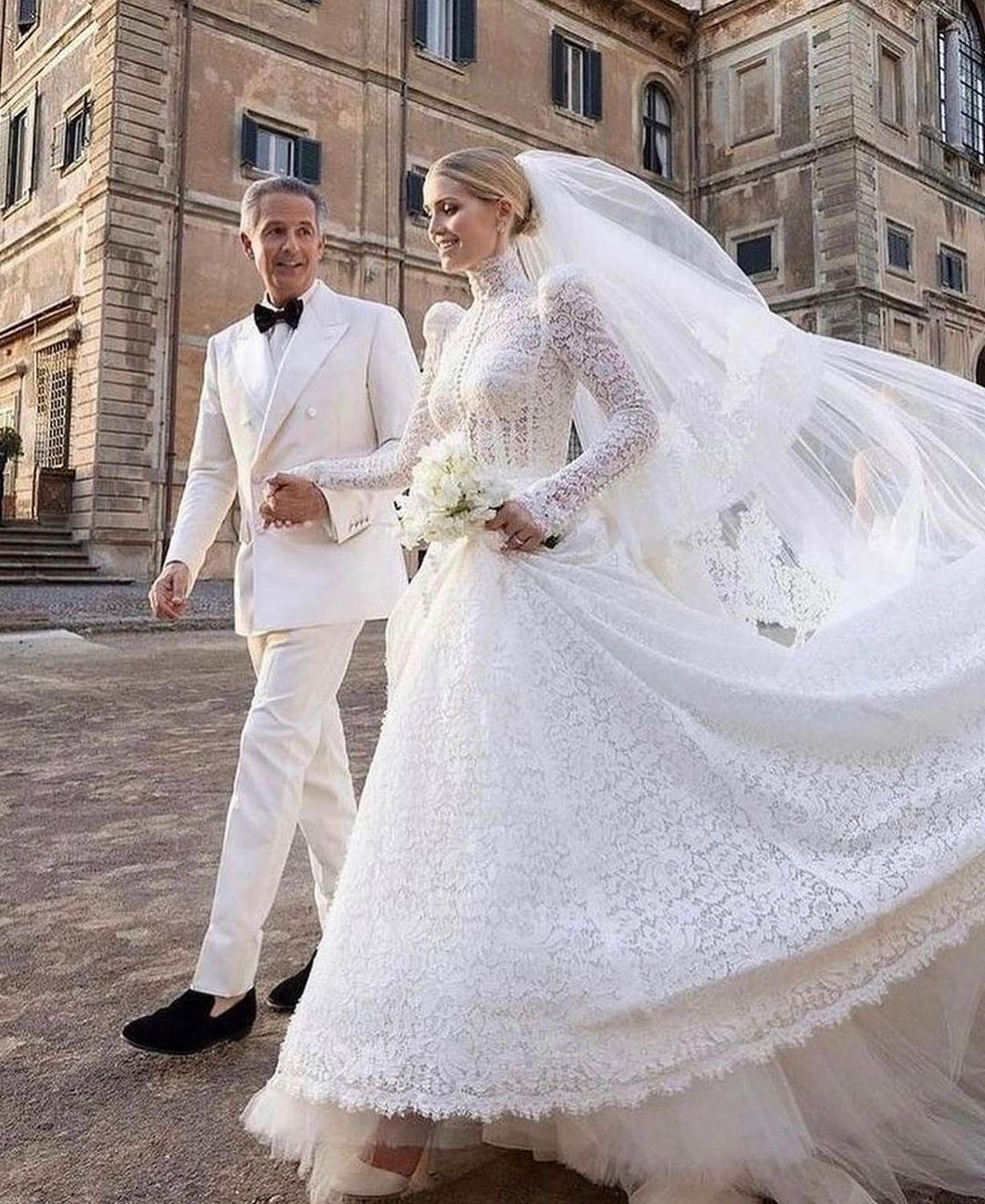У кутюрній сукні від Dolce&#038;Gabbana: Кітті Спенсер вийшла заміж