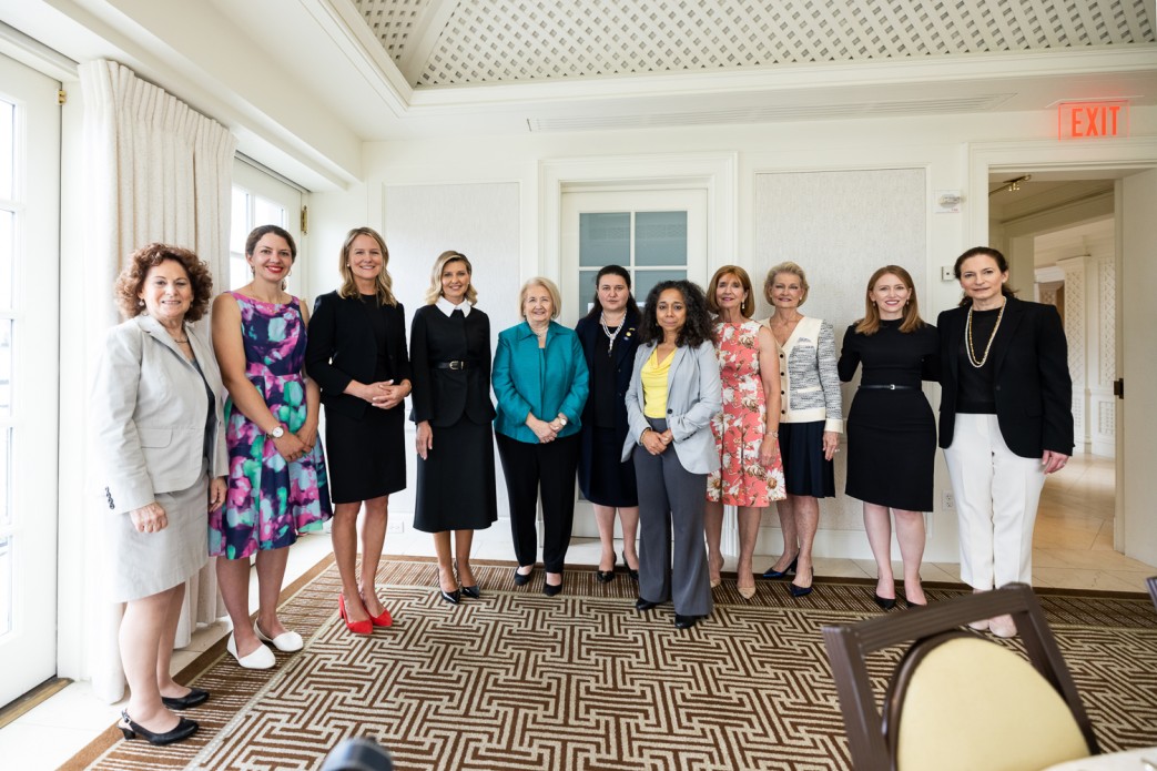Модная дипломатия: образ первой леди Украины на встрече с Power women в США