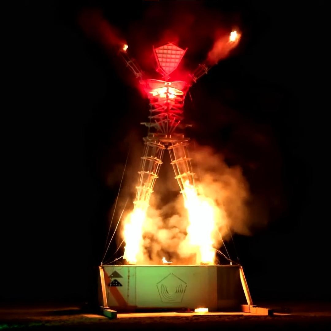 Burning Man 2021 в ленте Пэрис Хилтон, Дарьи Шаповаловой и других героев