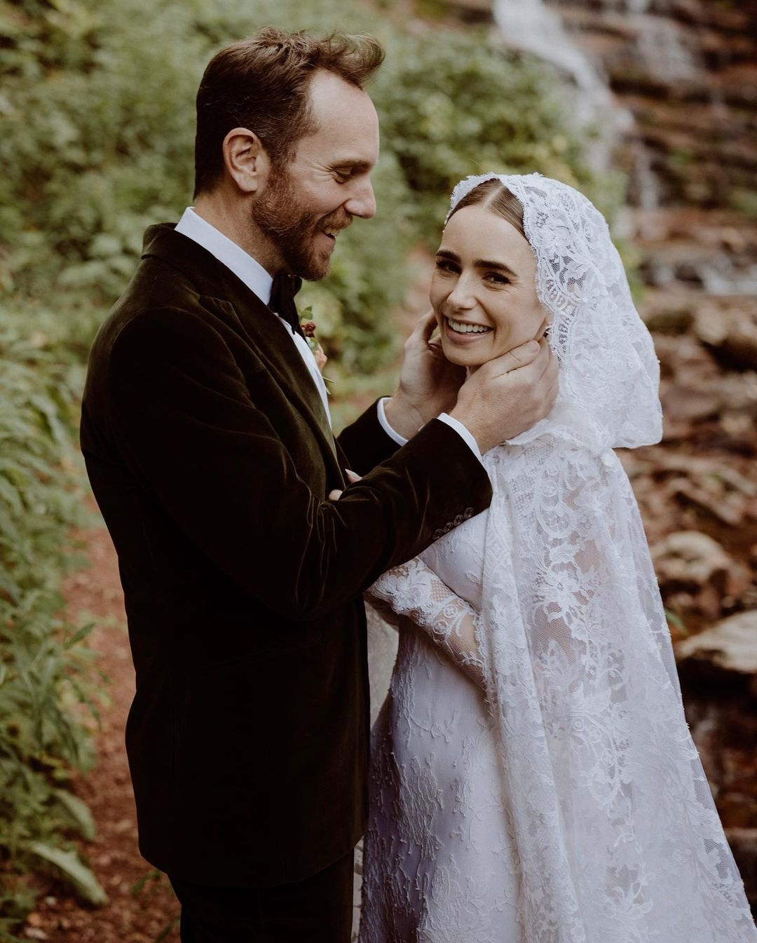 Внимание на невесту: Лили Коллинз вышла замуж