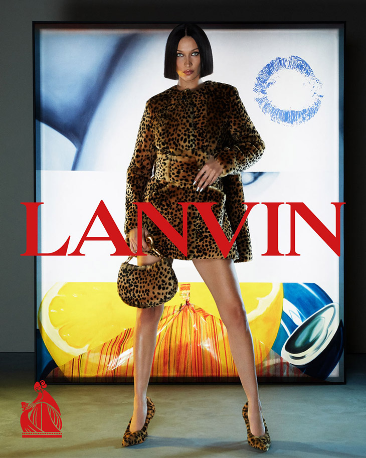 Белла Хадид позирует на фоне работ художника Джеймса Розенквиста в рекламе Lanvin