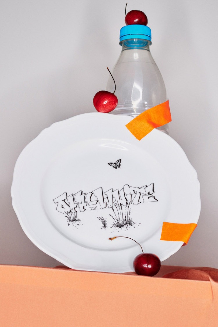 Бренд Off-White представил коллекцию посуды, украшенную граффити