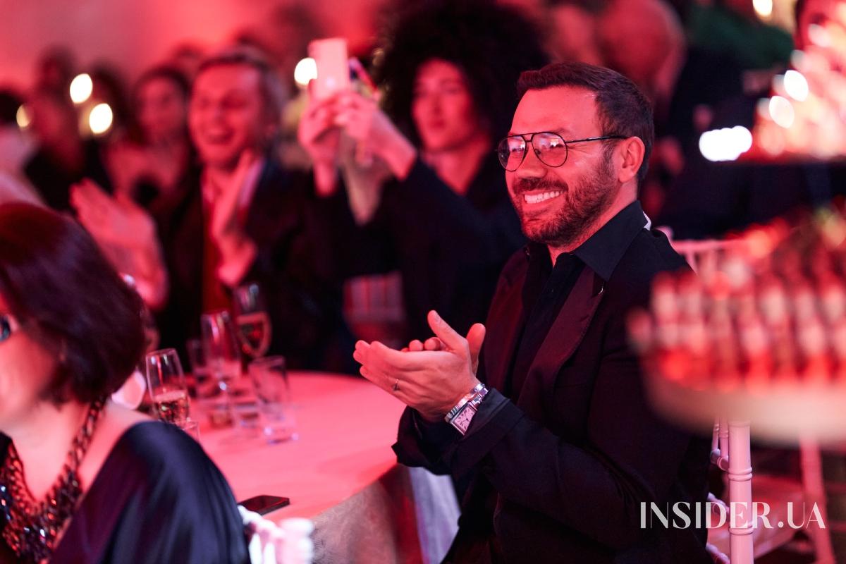 Best Fashion Awards 2021: победители и красная дорожка премии