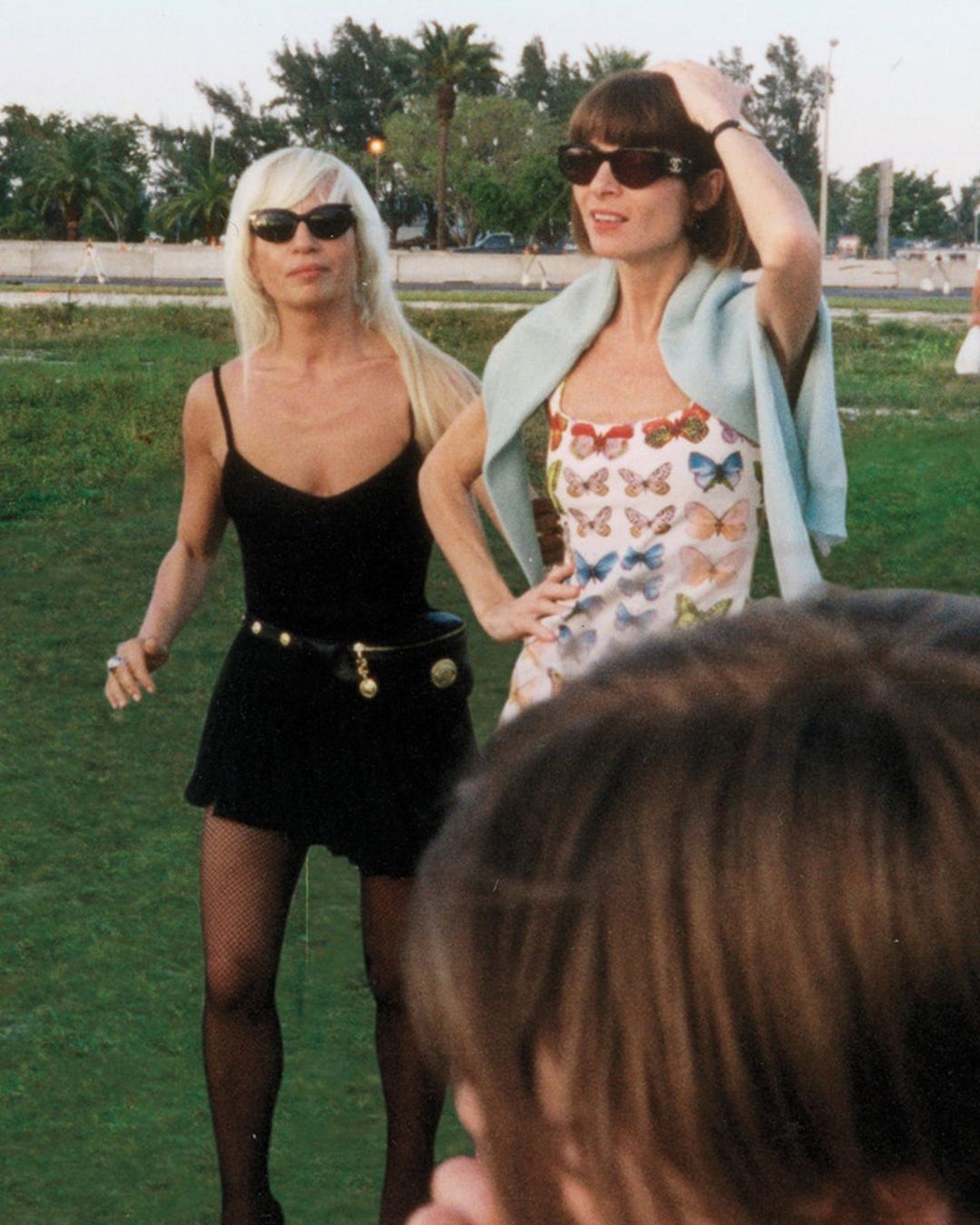 Балаклава Ким Кардашьян и очки Анны Винтур: главные модные фетиши знаменитостей