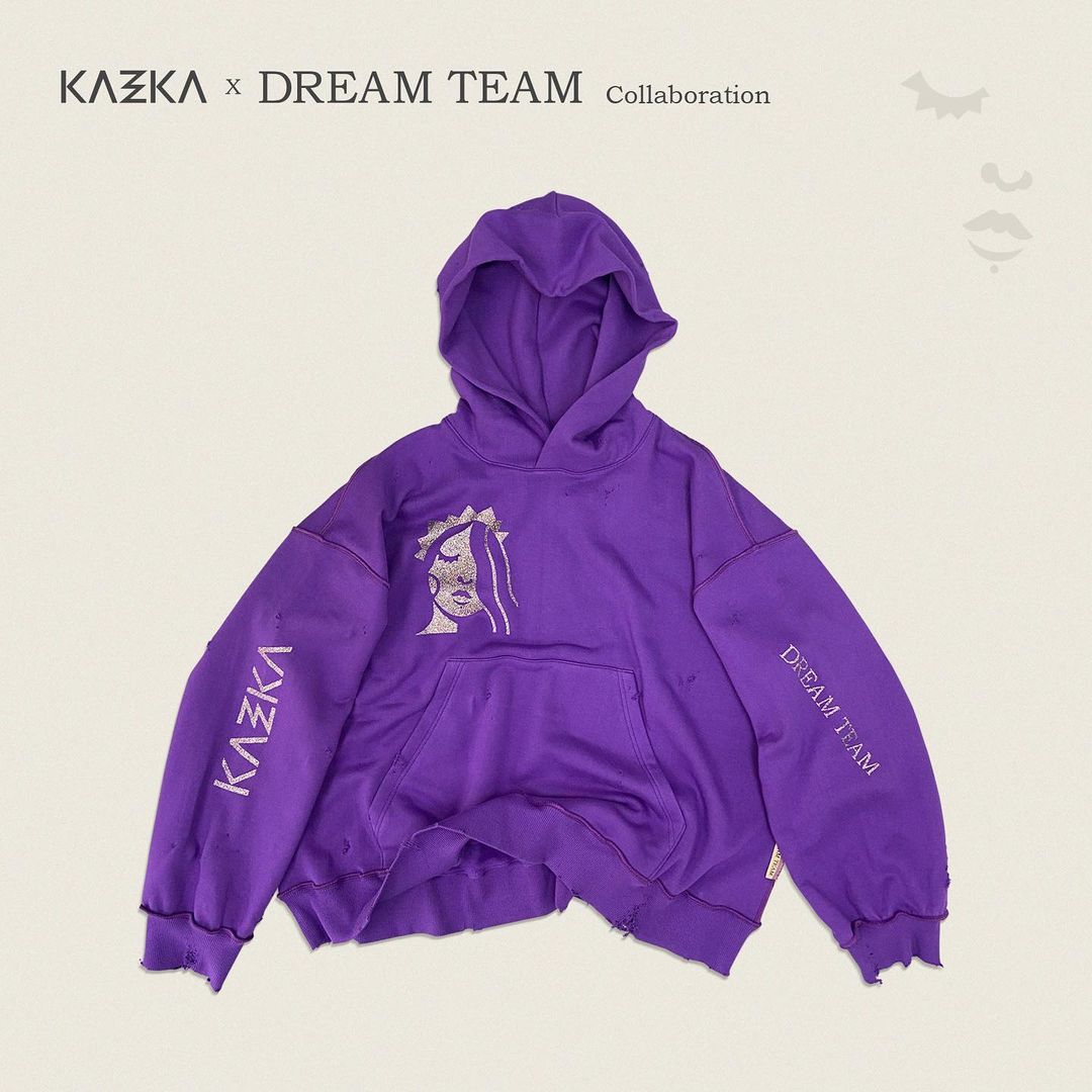 KAZKA випустила власний мерч у колаборації із брендом Dream Team
